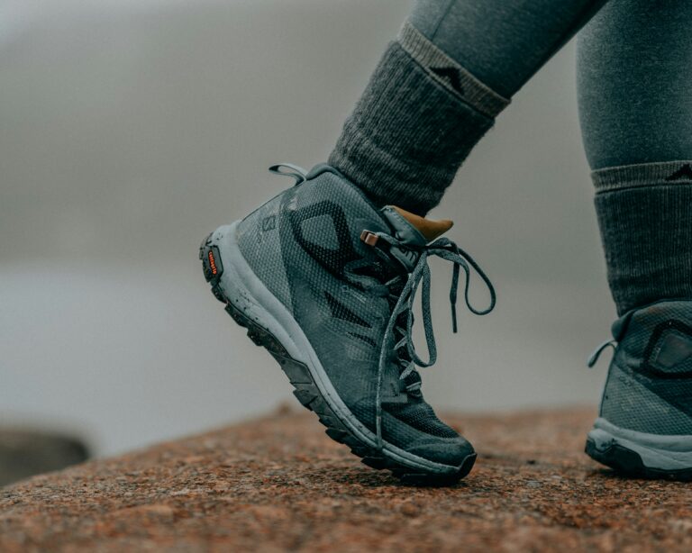 hiking-modern-lifestyle-greece.jpg